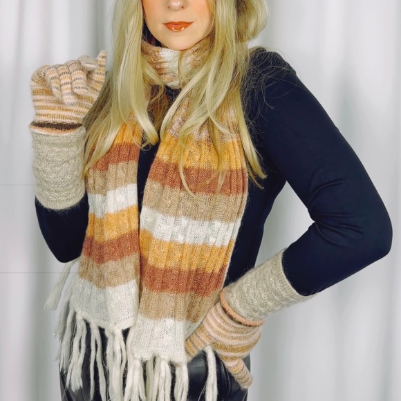 Vintage Missoni Foulard Scarf + Gloves Set with Sparkle Weave in Italian Mohair - Picture 3 of 13